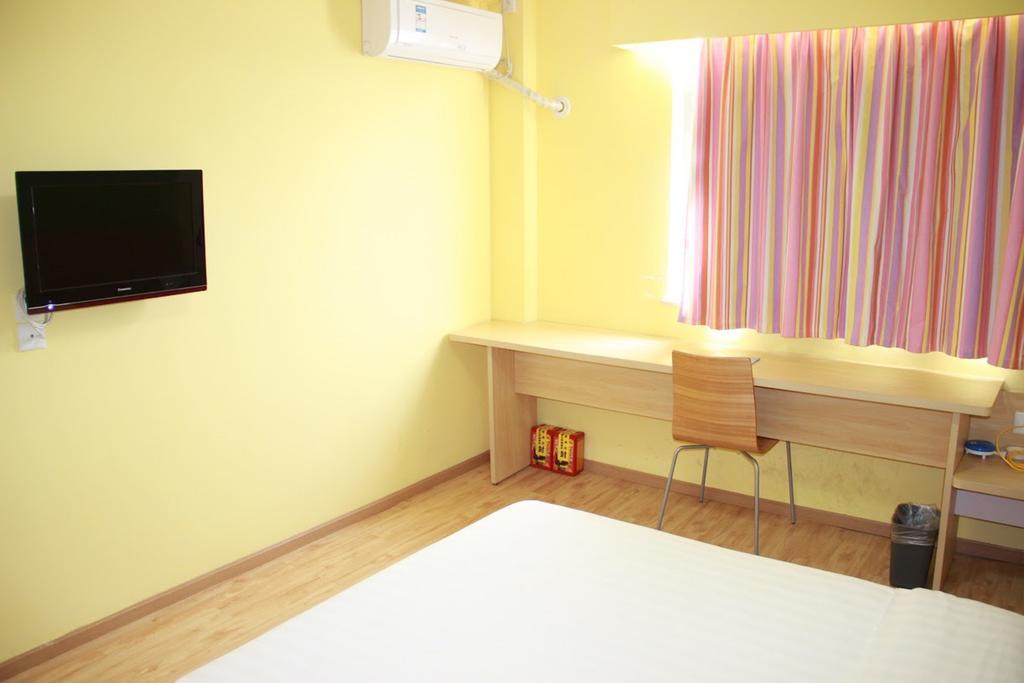 7Days Inn Chongqing Daxigou Renhe Street Eksteriør billede